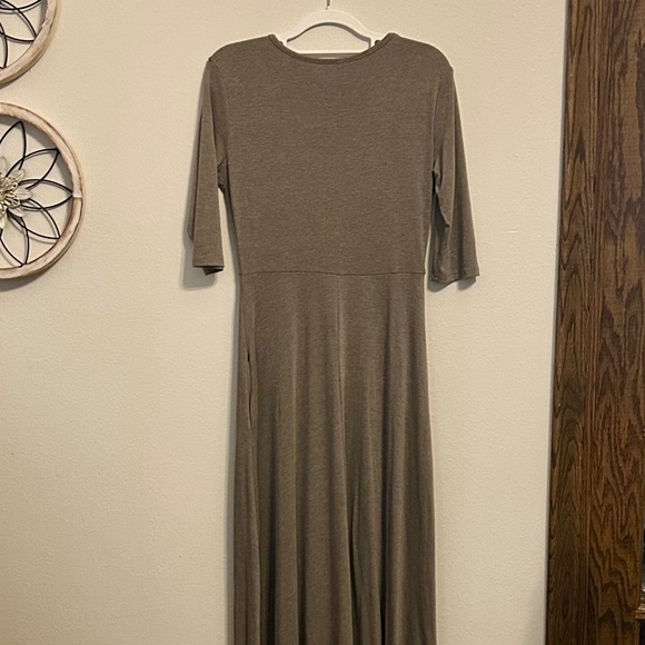 Women’s Grayish Brown Maxi Dress, EUC, Size Small - Picture 2 of 8